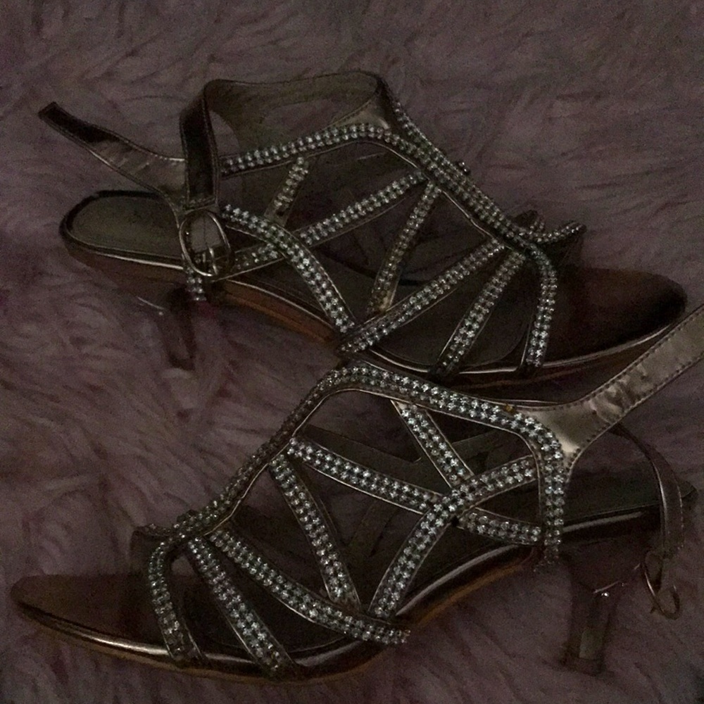 SheSole Heel Gold w/ Rhinestones